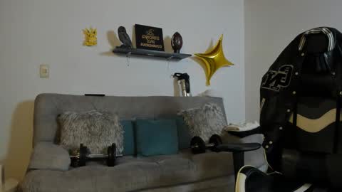 julian_wallace online show from 10-11-25, 06:28