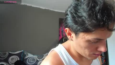 Snapshot of julian_wallace1 chatting on 06-13-26, 02:37 julian_wallace1 online show from 06-13-26, 02:37