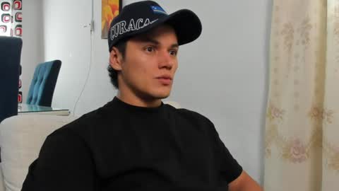 Snapshot of julian_wallace1 chatting on 06-23-26, 01:42 julian_wallace1 online show from 06-23-26, 01:42