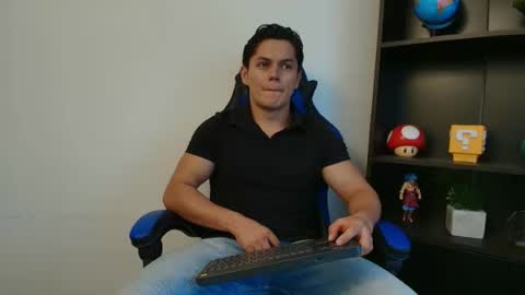 Snapshot of julian_wallace1 chatting on 07-27-26, 10:06 julian_wallace1 online show from 07-27-26, 10:06