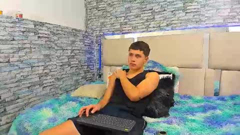 julian online show from 10-17-25, 03:25