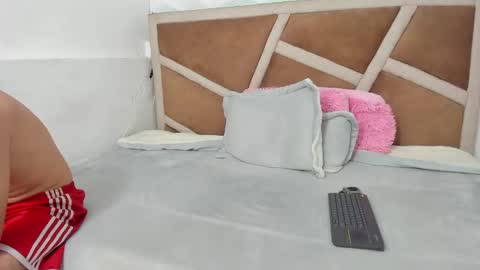 julian online show from 11-26-25, 05:14