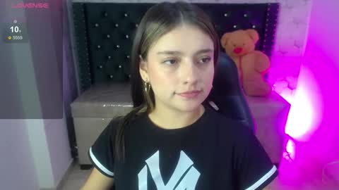 juliana_diamond_ online show from 02-19-26, 03:24