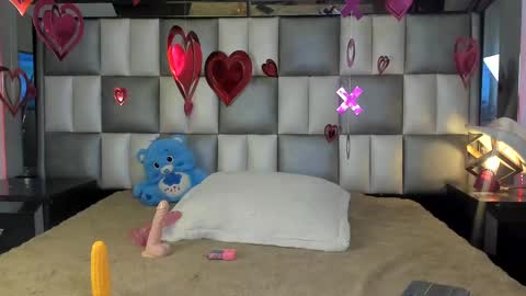 juliana_js_ online show from 02-11-25, 08:52