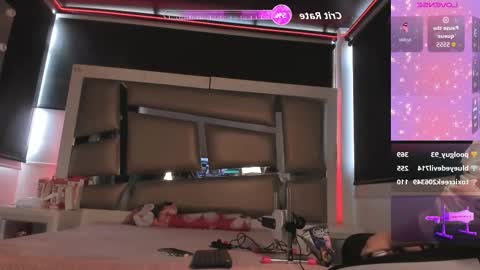 juliana_js_ online show from 10-23-25, 12:26