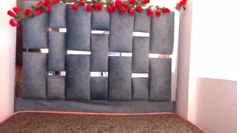 JulianaCarter online show from 10-07-25, 05:54