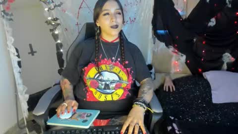 JulianaCarter online show from 10-20-25, 07:14