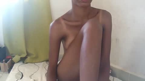 Snapshot of julianahsexy27 chatting on 02-15-26, 07:51 Nathie online show from 02-15-26, 07:51