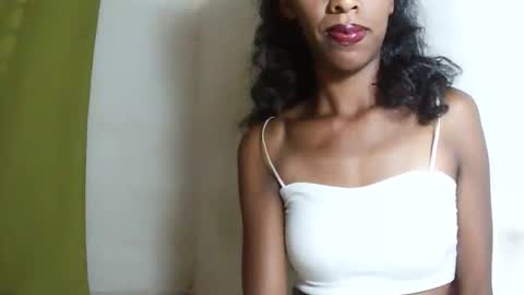 Snapshot of julianahsexy27 chatting on 02-17-26, 07:31 Nathie online show from 02-17-26, 07:31