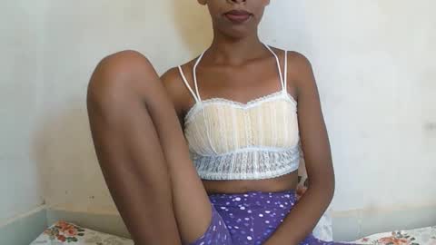 Snapshot of julianahsexy27 chatting on 02-26-26, 10:03 Nathie online show from 02-26-26, 10:03