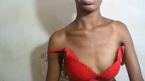 Snapshot of julianahsexy27 chatting on 03-01-26, 02:08 Nathie online show from 03-01-26, 02:08