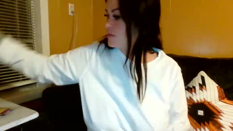 Snapshot of julianaxxxrose chatting on 12-02-24, 12:18 Texas Mamasita online show from 12-02-24, 12:18