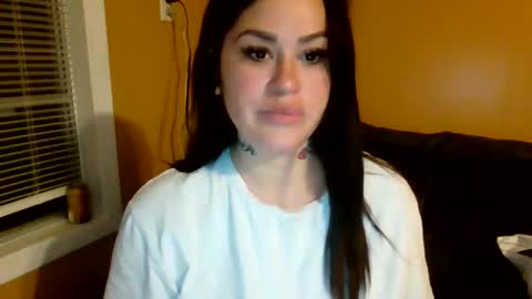 Snapshot of julianaxxxrose chatting on 12-30-24, 12:31 Texas Mamasita online show from 12-30-24, 12:31