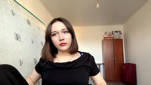 Kira online show from 04-05-26, 11:18