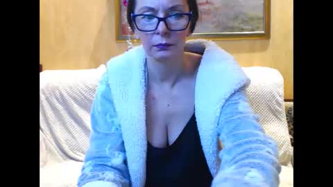 julianna online show from 12-25-24, 11:22
