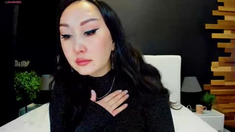 Snapshot of julianna_jamii chatting on 10-26-25, 02:56 Julianna online show from 10-26-25, 02:56