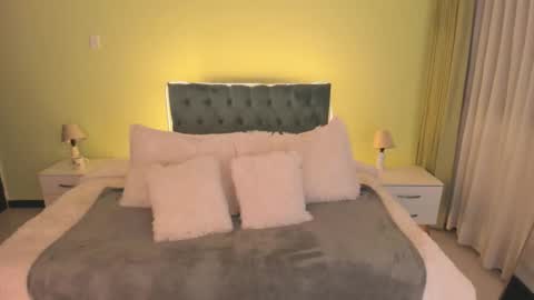 Snapshot of julianne__ chatting on 11-02-25, 12:13 Julianne online show from 11-02-25, 12:13