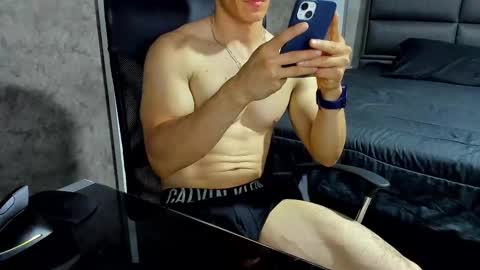 Julian online show from 10-16-25, 10:55