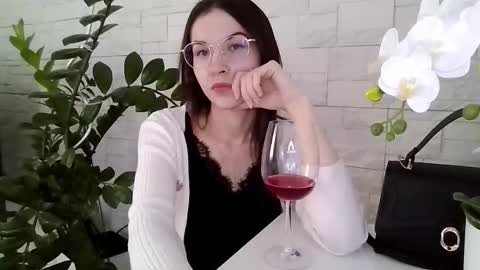 Snapshot of juliaorgasm chatting on 03-09-26, 03:38 Julia online show from 03-09-26, 03:38