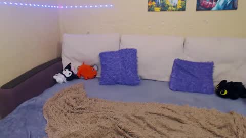 Jul online show from 02-19-25, 06:10