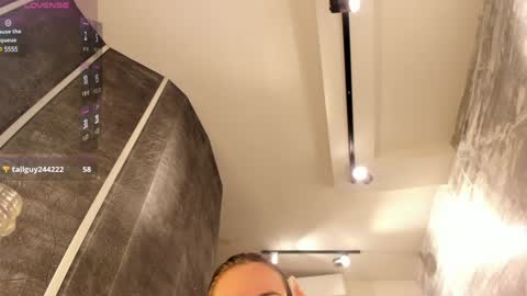 Julias online show from 01-14-25, 04:25