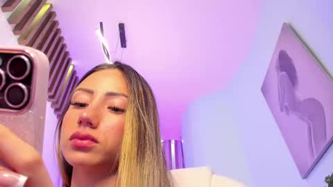 Julias online show from 01-24-25, 08:13
