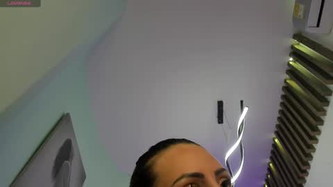 Julias online show from 01-25-25, 04:45