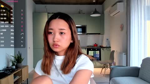 Snapshot of juliastapes chatting on 12-20-24, 10:16 julia online show from 12-20-24, 10:16