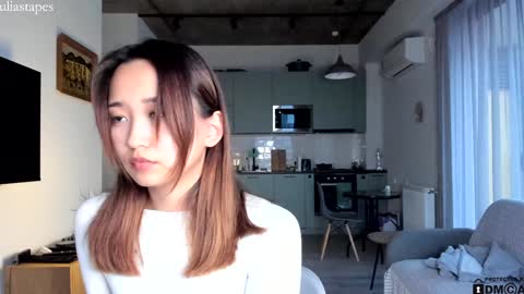 Snapshot of juliastapes chatting on 01-14-25, 01:49 julia online show from 01-14-25, 01:49
