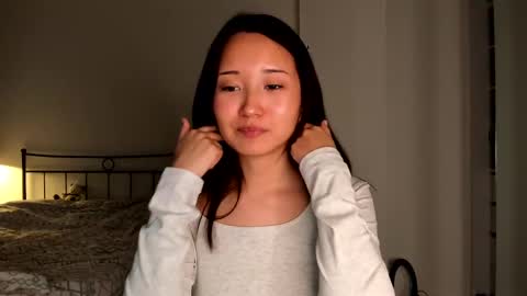 Snapshot of juliastapes chatting on 02-18-25, 02:49 julia online show from 02-18-25, 02:49