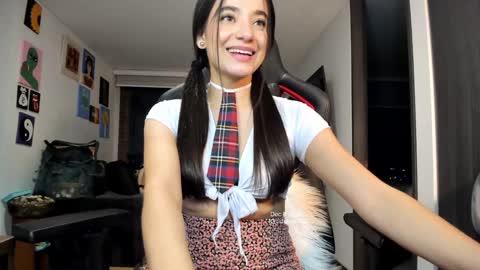 Jeimy Help me to reach 100 thumbs up online show from 12-07-24, 04:09