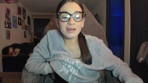 Jeimy Help me to reach 100 thumbs up online show from 09-11-25, 02:00