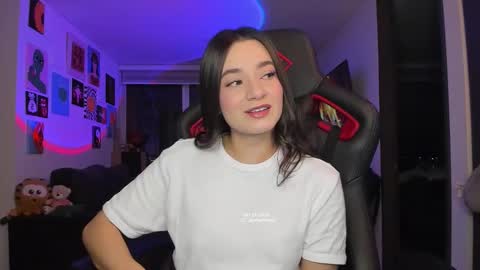 Jeimy Help me to reach 100 thumbs up online show from 03-22-26, 01:42