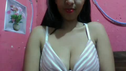 julie0612 online show from 06-16-26, 11:02