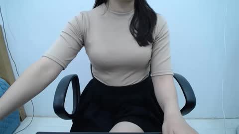 julie9x online show from 03-19-26, 09:30