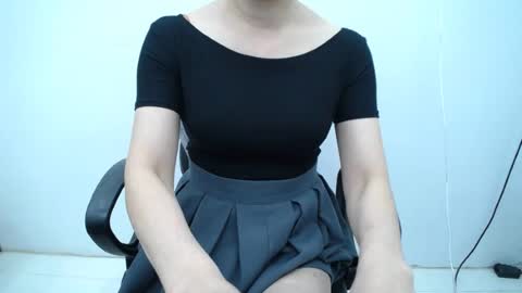 julie9x online show from 06-23-26, 11:47
