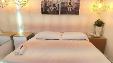 julie coper online show from 10-08-25, 12:47