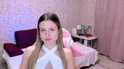 Snapshot of julie_flores chatting on 12-05-24, 02:33 Julie online show from 12-05-24, 02:33