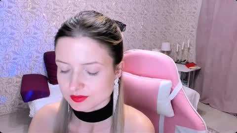 Snapshot of julie_flores chatting on 12-07-24, 07:10 Julie online show from 12-07-24, 07:10