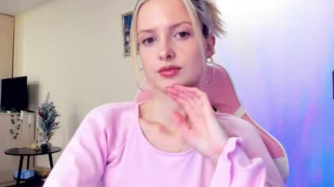 Snapshot of julie_flores chatting on 11-04-25, 02:16 Julie online show from 11-04-25, 02:16