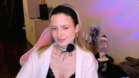 Julie online show from 01-08-26, 01:46