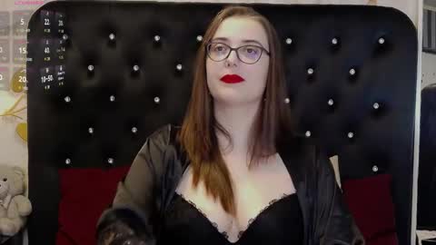 Julia online show from 05-05-26, 05:04