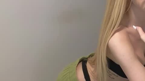 Julia online show from 02-11-25, 08:42