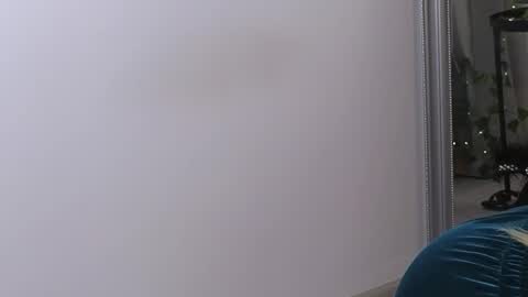 Julia online show from 02-22-25, 08:53