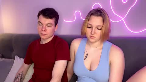 Julie and Thomas online show from 10-22-25, 08:14