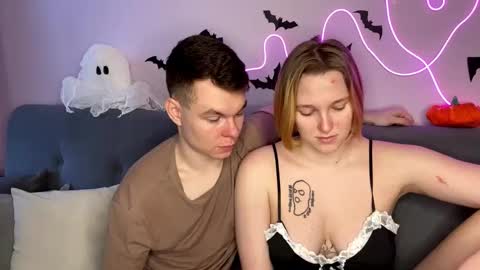 Julie and Thomas online show from 11-02-25, 08:06