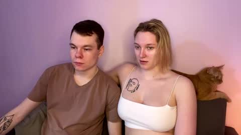 Julie and Thomas online show from 03-29-26, 07:19