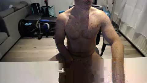 Snapshot of julienneedyou chatting on 09-30-25, 06:29 julienneedyou online show from 09-30-25, 06:29