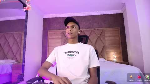 Julien online show from 10-01-25, 12:00