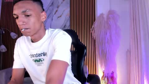 Julien online show from 05-03-26, 12:00